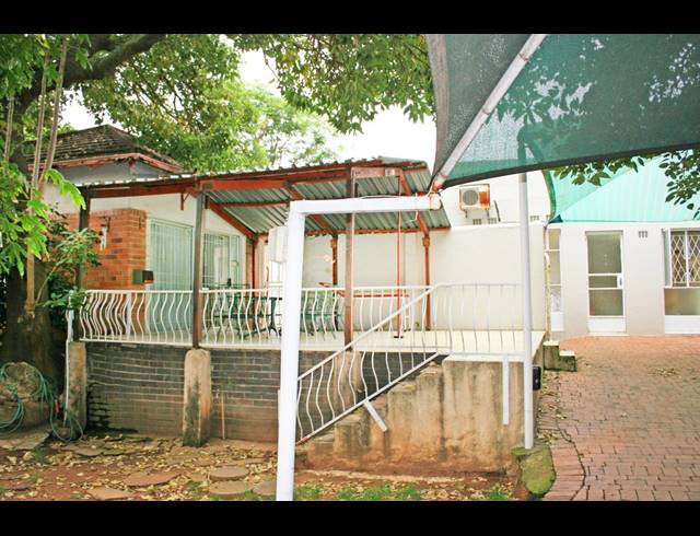 3 BEDROOM HOUSE FOR SALE IN SYDENHAM